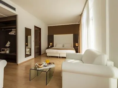 Ambassador-Monaco Hotel